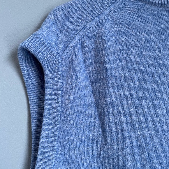 L.L.Bean Lambs’ Wool Men’s XL Blue Sweater Vest - Picture 7 of 8
